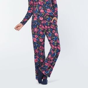 Duluth Trading Co Armachillo Cooling Wide Leg Pants